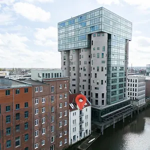 Zentral Gelegenes Premium-apartment Mit Viel Tageslicht Apartment Hamburg