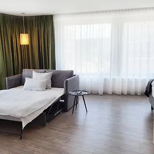 - The Niu, Crusoe Airport By Ihg 3* Bremen